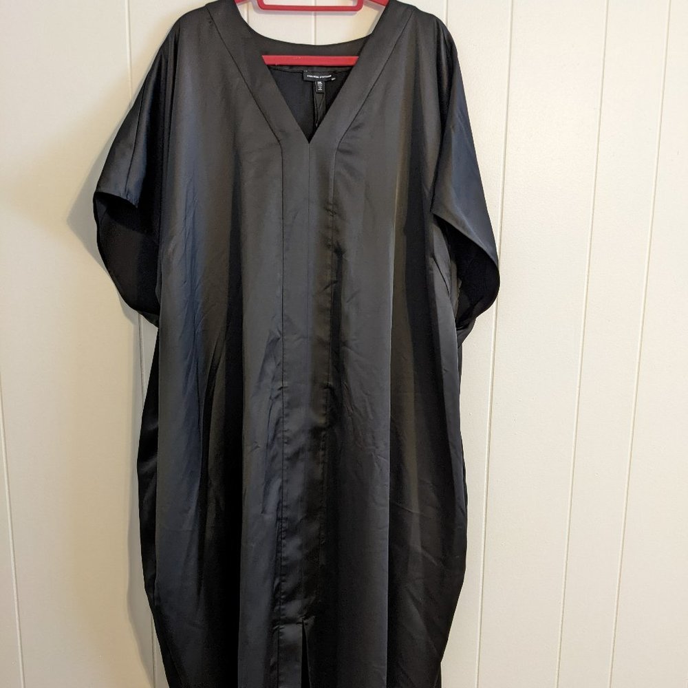 Universal Standard Levana Satin Caftan Dress, size 6x